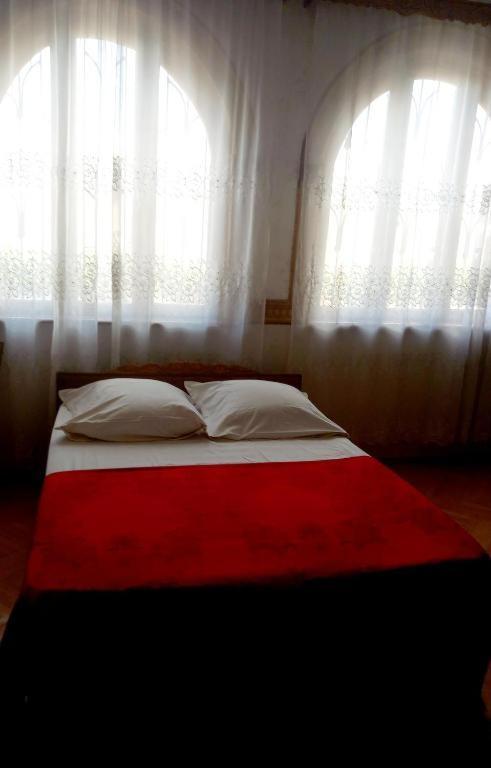 Guli Hotel Gori Eksteriør billede