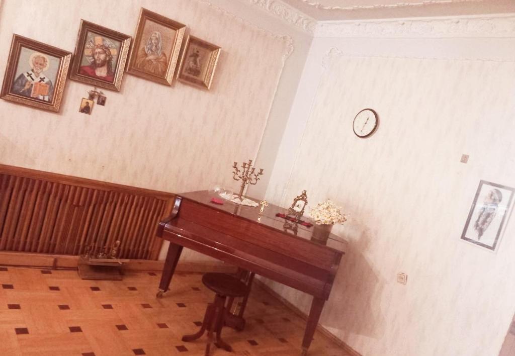 Guli Hotel Gori Eksteriør billede